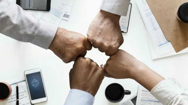 30 Plus: el programa de Empresa i Treball que fomenta la inserción laboral de los mayores de 30 años (con € 23 millones de presupuesto)