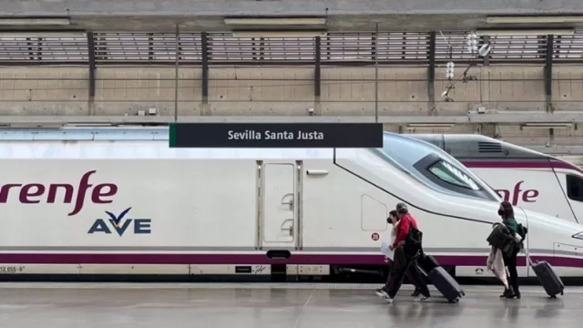 Todos a bordo: Renfe vendió 167.110 billetes este viernes 13 de mayo.