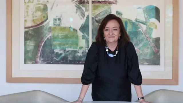 La presidenta de la AIReF, Cristina Herrero, advierte: camino a una deuda de 140% del PIB