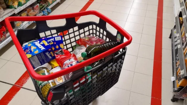 € 100 del 2021 hoy valen 90 en los supermercados