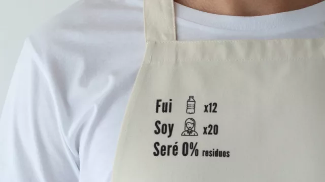 Fui un residuo, soy menor impacto medio ambiental por el uso de algodón orgánico o de poliéster reciclado y también he sido personas empoderadas en el camino y seré residuo cero al final de mi vida útil