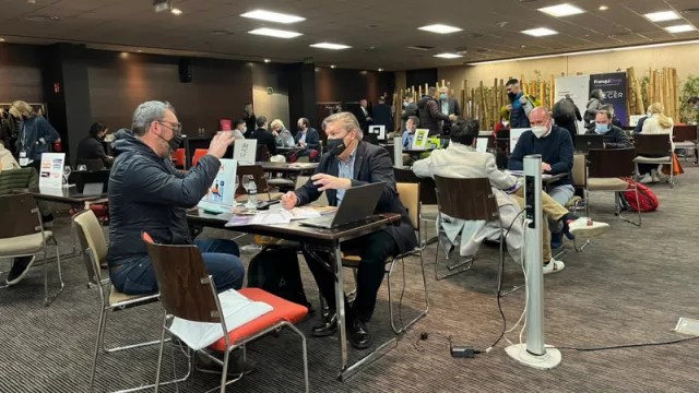 Reuniones de 30 minutos entre emprendedores y franquiciadores