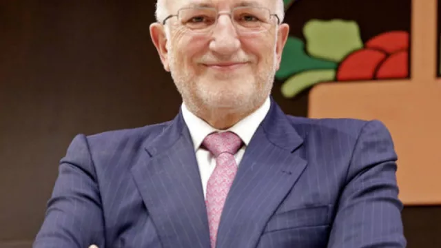 Juan Roig: al país lo movemos nosotros, los empresarios (“salgamos del armario”, invita)