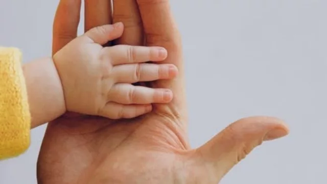 Copaternidad: la empresa que conecta hombres y mujeres que quieren ser padres (¿cuánto cuesta el “match”?)