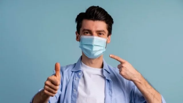 ¿Las mascarillas llegaron para siempre? Eso quieren los fabricantes (y hay un guiño del gobierno en ese sentido)