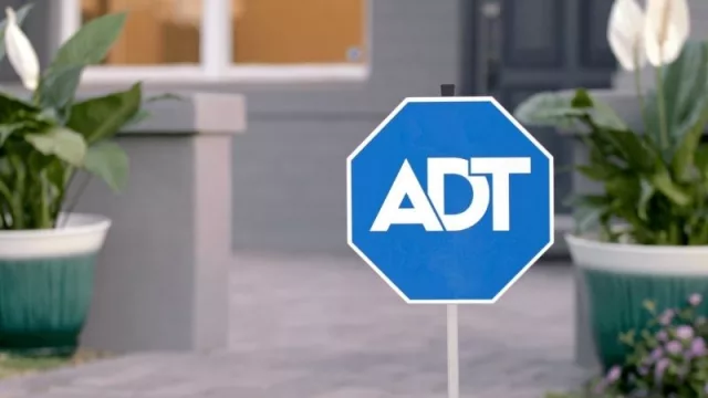ADT te cuida de los intrusos, pero también como consumidor: es elegida como mejor servicio al cliente en sistemas de seguridad