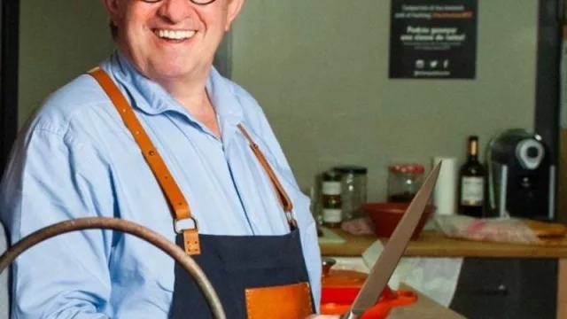 ¡Marche una tortilla de cruasanes! Rafael Antonin, el foodie catalán que rompe las redes (600.000 en Instagram y 42.000 en Tik Tok)