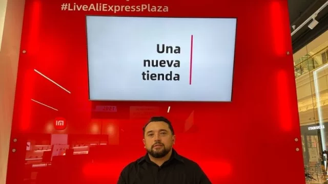 Julio Gil, responsable de comunicaciones de AliExpress en el espacio donde sucederán las “ventas en vivo”.