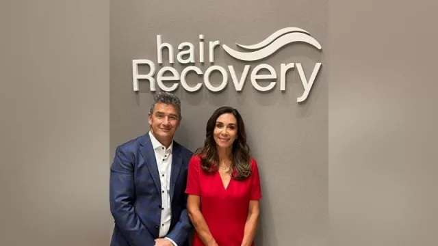 Hair Recovery, una máquina de poner pelo: 35 clínicas y 400 trasplantes al mes 