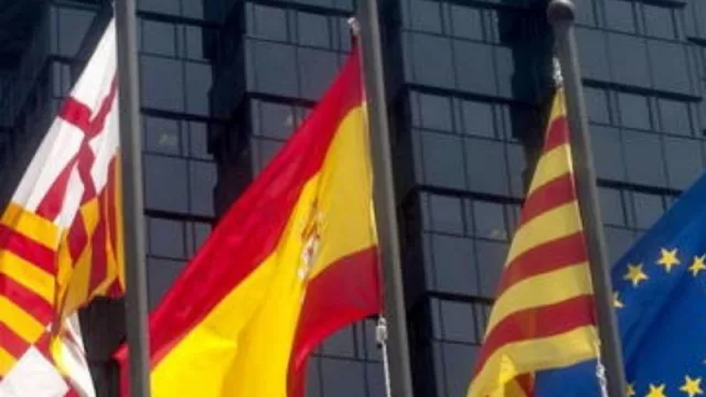 Estos son los edificios más representativos de Bankia que ya muestran la estrella de Miró (la nueva Caixa en los principales rascacielos)