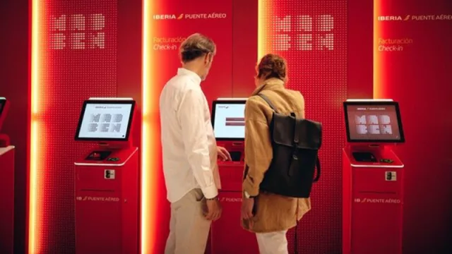 El puente aéreo de Iberia entre Madrid y Barcelona recupera carriles: 700.000 asientos para la temporada de invierno