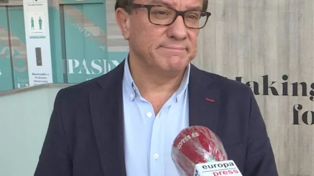 Estiman que la creación de empleo continuará (“atenuada”) en el tercer trimestre (hacia un paro de 12%)