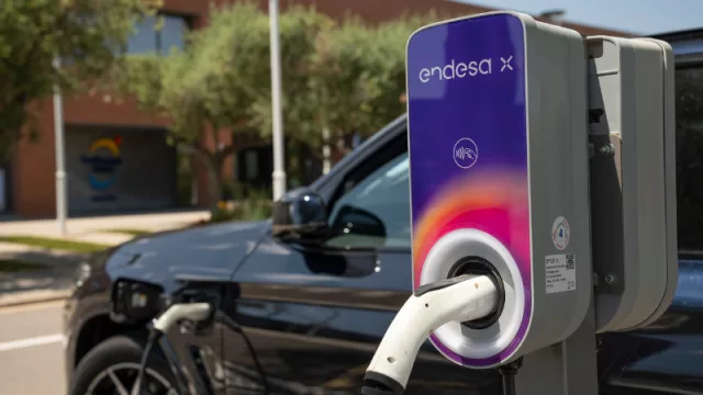 PortAventura tendrá 150 plazas de parking con recarga eléctrica (acuerdo con Endesa X Way, anticipándose al 2023)