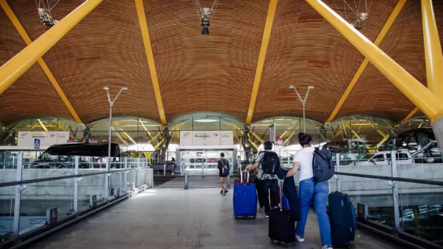 Aena saca a concurso la restauración de Barajas (55 locales, 20.000 m2 y € 1.500 millones en ocho años)