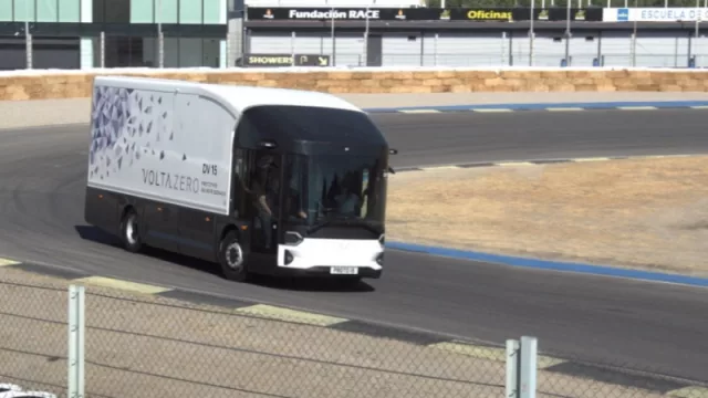 Volta Trucks pone en las pistas del Jarama el prototipo de su camión eléctrico (fabricación en serie a finales de año)