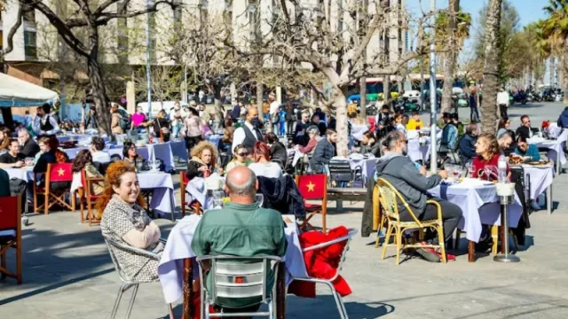 Historia de las terrazas: ¿cómo se convirtieron en protagonistas de la vida urbana?