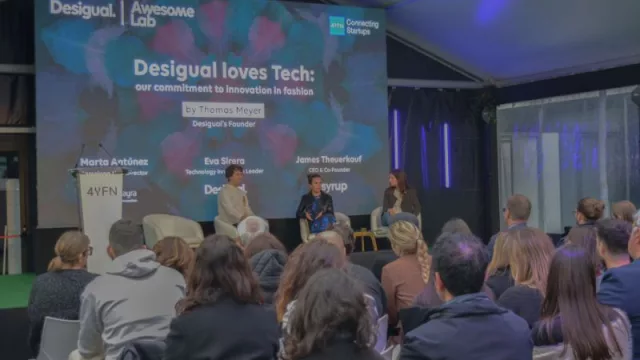 Un café con Eva & Marta: "Women In Tech” que lideran la nueva edición del Awesome Lab (el HUB de innovación abierta de Desigual y Wayra)