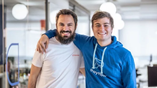 Jordi Romero, CEO y fundador de Factorial, y Benoit Menardo, cofundador de Payflow.