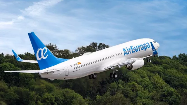 Pilotos de Air Europa anuncian 8 jornadas de huelga entre finales de mayo y principios de junio (y podrían venir otras durante el verano)