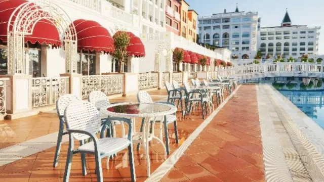 La ocupación hotelera crece en junio de la mano del turismo británico y alemán (Cataluña en el Top 3 de los destinos más elegidos)