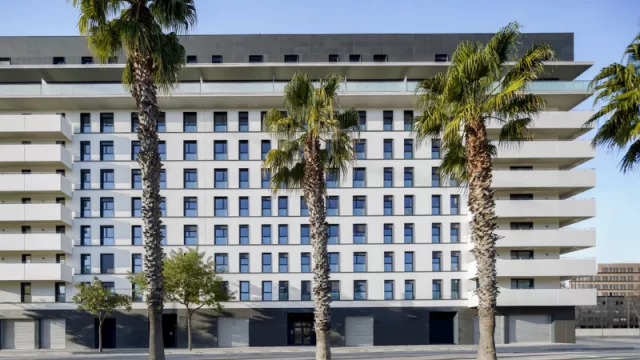 Vila Bonaplata, el primer edificio con servicio de carsharing residencial de Cataluña (permitirá a los residentes acceder a vehículos 100% eléctricos)