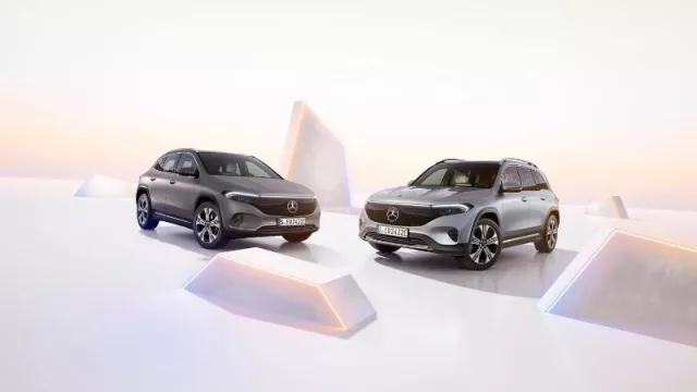 Los Modelos de Mercedes EQA & EQB llegan para la vuelta al cole con UPGRADES (New Look, Tecnologia Plug & Charge, y Sonido Dolby Atmos)