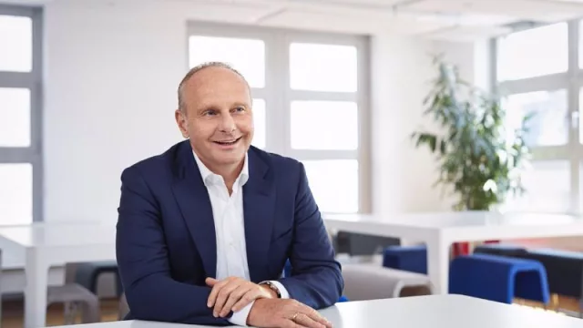 Hays nombra a Dirk Hahn nuevo director ejecutivo