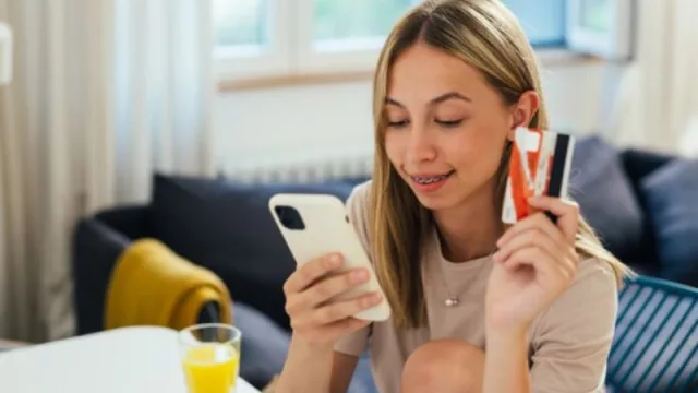 Las nuevas generaciones desafían de cerca a la banca tradicional: el 9% de la población elige el método digital como su principal opción (y en 2025 seré un 20%)