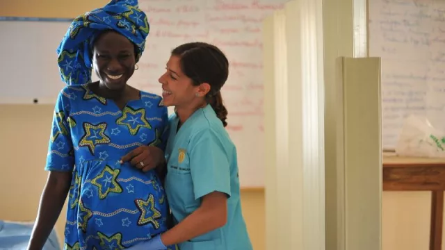 "La madre que nos parió": una exposición fotográfica que muestra la experiencia de ser mujer en África