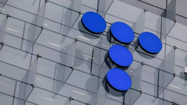 Criteria Caixa mantiene su apuesta por las acciones de Telefónica (y ya ha invertido casi 2 millones este mes)