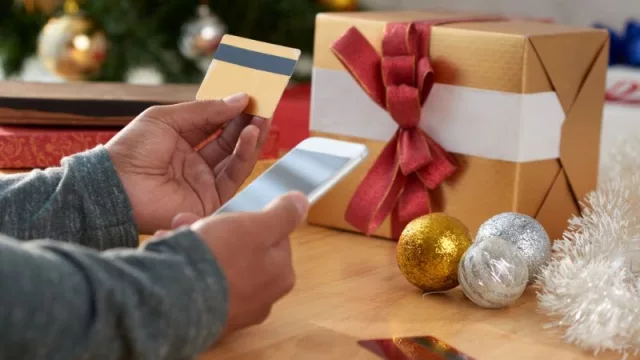 Cuidado con los créditos rápidos en Navidad: tienen un interés muy alto y comprometen seriamente las finanzas personales