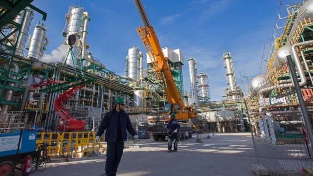 Repsol destina 150 millones de euros a mejoras en su área química de Tarragona durante su parada programada