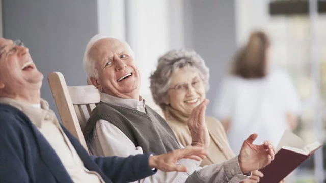 El envejecimiento alcanza un nuevo máximo histórico en Catalunya del 126,9% (hay 126 personas mayores de 64 años cada 100 menores de 16)