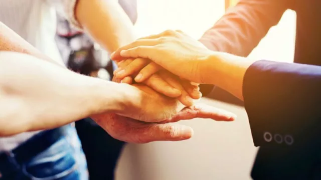 El 57% de las empresas tiene un profesional o departamento dedicado a la sostenibilidad (y en el 33% de los casos depende directamente del principal cargo de la compañía)