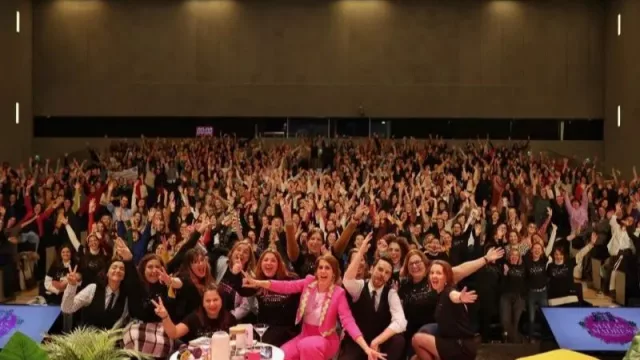 Zaragoza acoge la primera parada de la gira “La Hora de Cuidarse” de Malasmadres y DKV