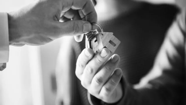 El alquiler de apartamentos sube hasta un 33% anual en algunas ciudades españolas (lejos del 3,9% de media en Europa)