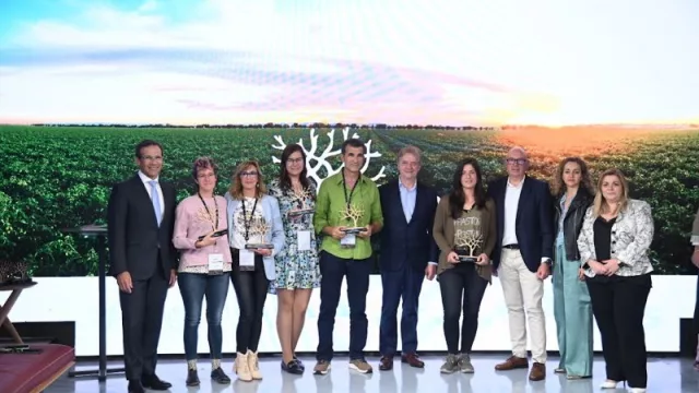 CaixaBank presenta el programa Tierra de Oportunidades para fijar población y crear empleo en el mundo rural en más de 40 provincias