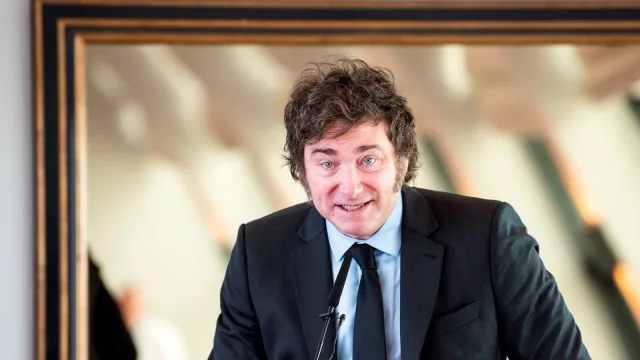 Milei adelanta el cambio del régimen monetario en Argentina tras la aprobación de la ley ómnibus