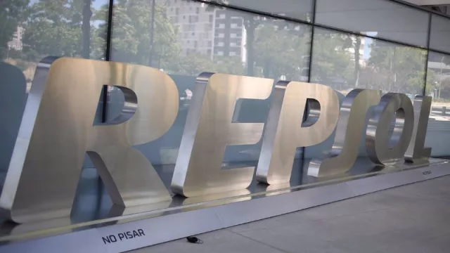 Repsol pone en operación plantas fotovoltaicas de autoconsumo en seis de sus factorías de butano
