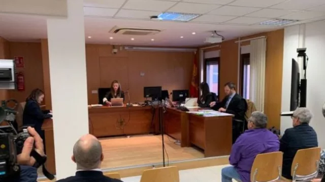 La Audiencia Provincial de Murcia declara nula la sentencia que absolvía a los dueños de la granja grabada por Igualdad Animal junto a Jordi Évole