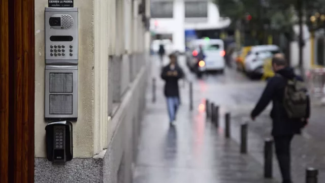 Airbnb defiende que el alquiler de corta duración no tiene impacto significativo en el precio de la vivienda