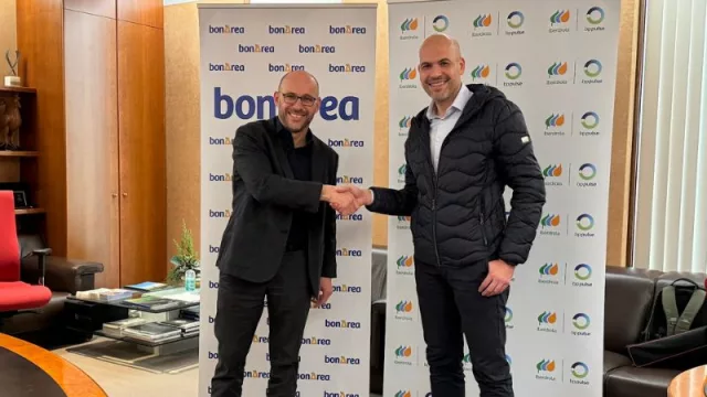 bonÀrea y Iberdrola | bp pulse firman un acuerdo para electrificar sus estaciones de servicio