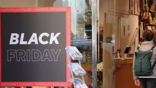 El Govern endurecerá las sanciones a las empresas con ofertas fraudulentas reiteradas por el Black Friday