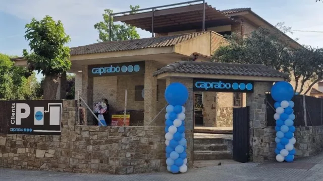 Caprabo avanza en su plan de expansión e incorpora 14 supermercados a su red en 2024