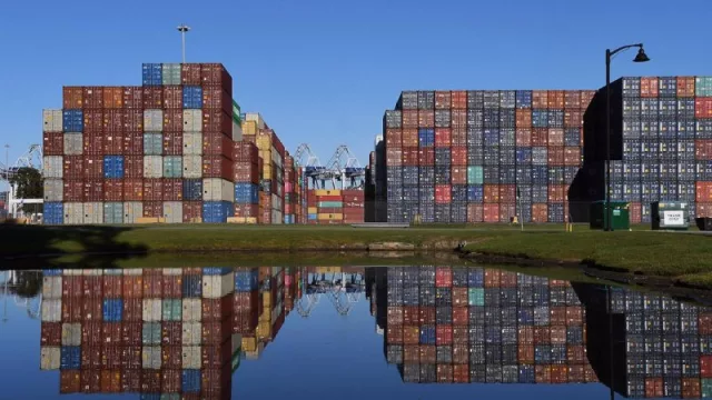 El representante de Comercio de Trump avisa de que no habrá "exenciones ni excepciones" con los aranceles