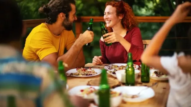 Los barceloneses gastarán un 31% más en sus comidas y cenas en restaurantes esta Semana Santa (en comparación al 2024)