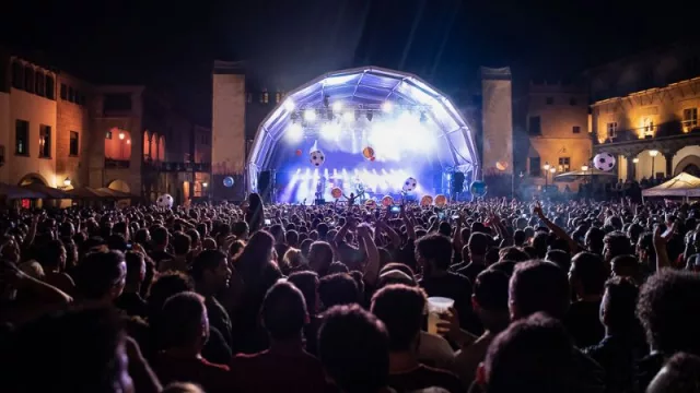 Vibra Barcelona: negocios, rock y una fiesta que movió más que emociones