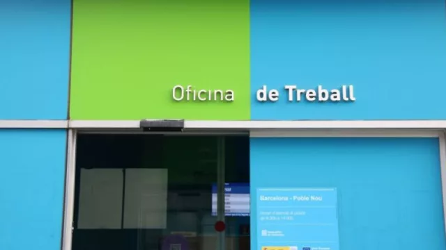 Un total de 70.401 personas mayores de 50 años cobran subsidio por desempleo en Catalunya, un 1% más que en 2024 y un 22,1% más que en 2019