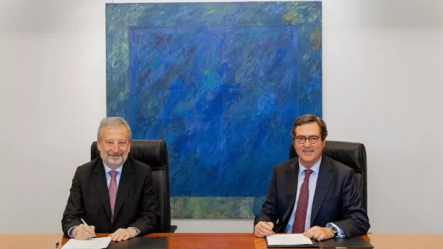 CaixaBank y CEOE intensifican su compromiso con el crecimiento empresarial y lanzan una línea de financiación de 45.000 millones