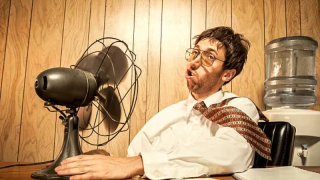 Más allá del teletrabajo y la jornada intensiva: el calor extremo impulsa la búsqueda de fórmulas para reducir el estrés por calor en horario laboral